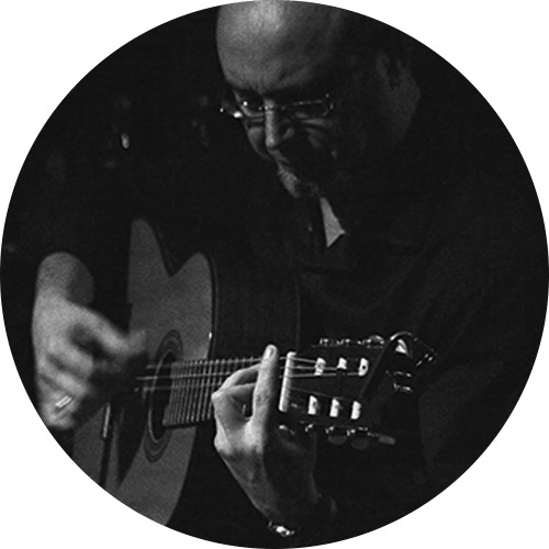 José Manuel Tudela, guitarrista flamenco en Tablao Flamenco Las Setas Sevilla