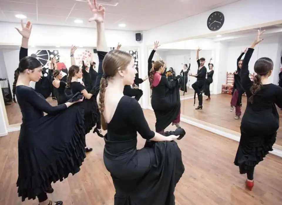 Flamencounterricht in Sevilla im Flamenco Tablao Las Setas